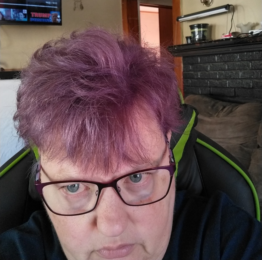 Meet your Posher, Latichia